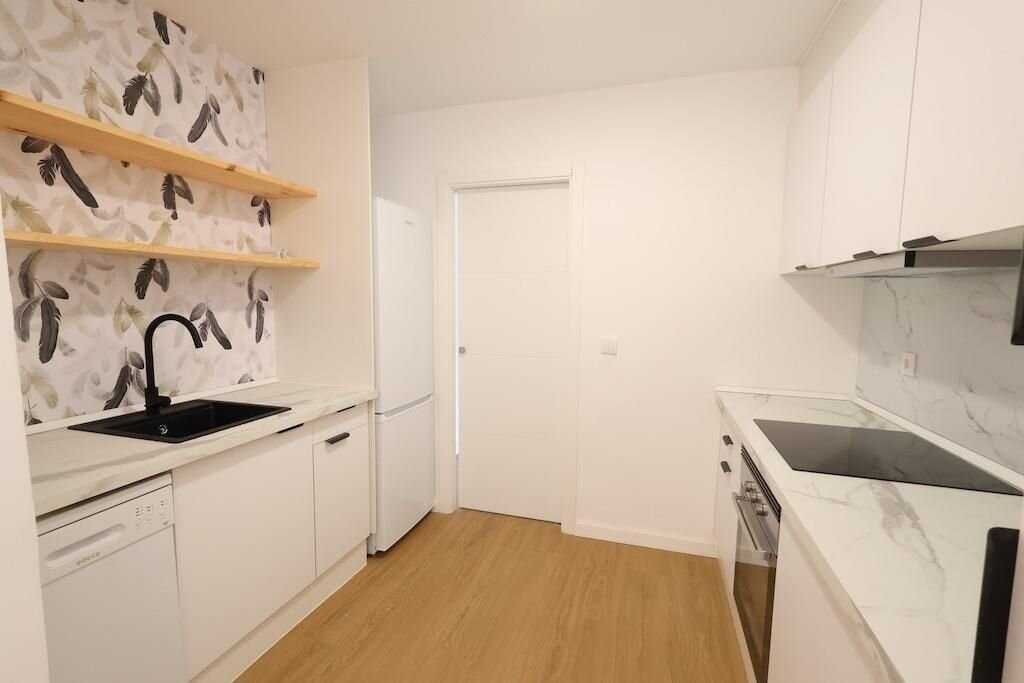 3-Bedroom Apartment in Lomas de Cabo Roig, Orihuela Costa - Image 4
