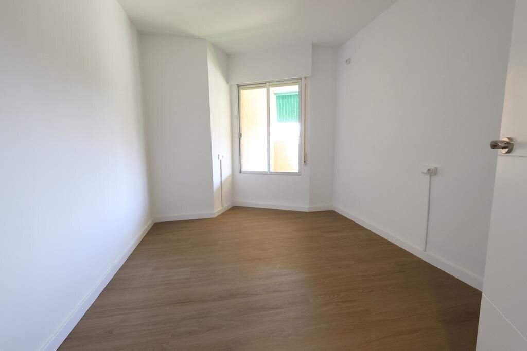 3-Bedroom Apartment in Lomas de Cabo Roig, Orihuela Costa - Image 6