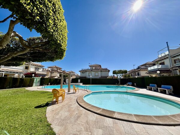 Appartement de 2 Chambres à Rocio del Mar, Orihuela Costa