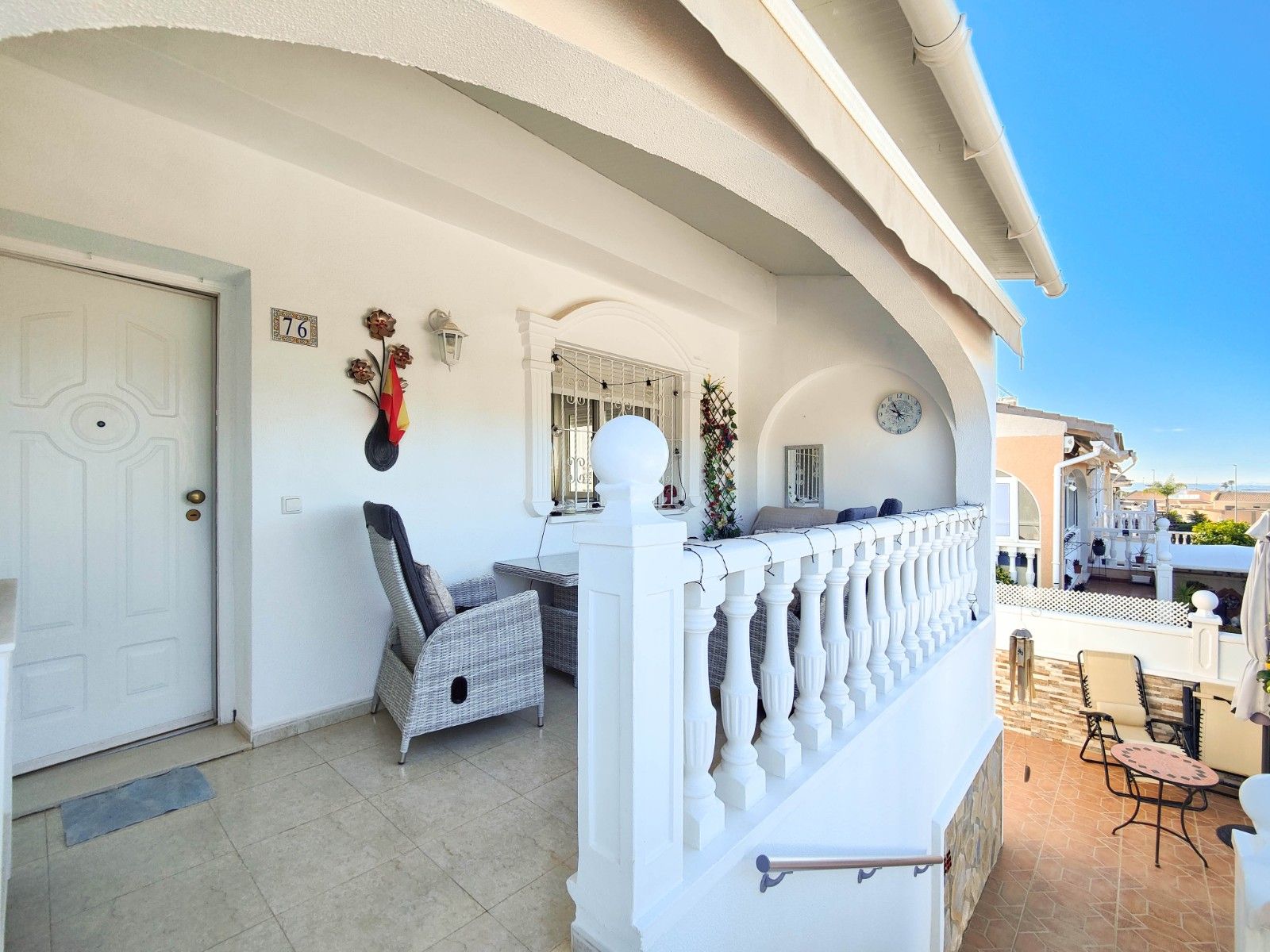 2-Bedroom Villa in Rojales - Image 10