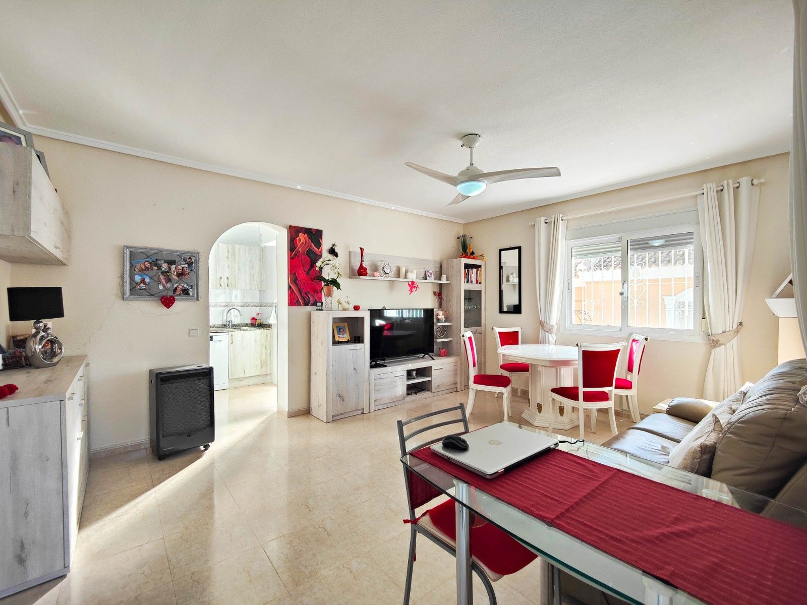 2-Bedroom Villa in Rojales - Image 25