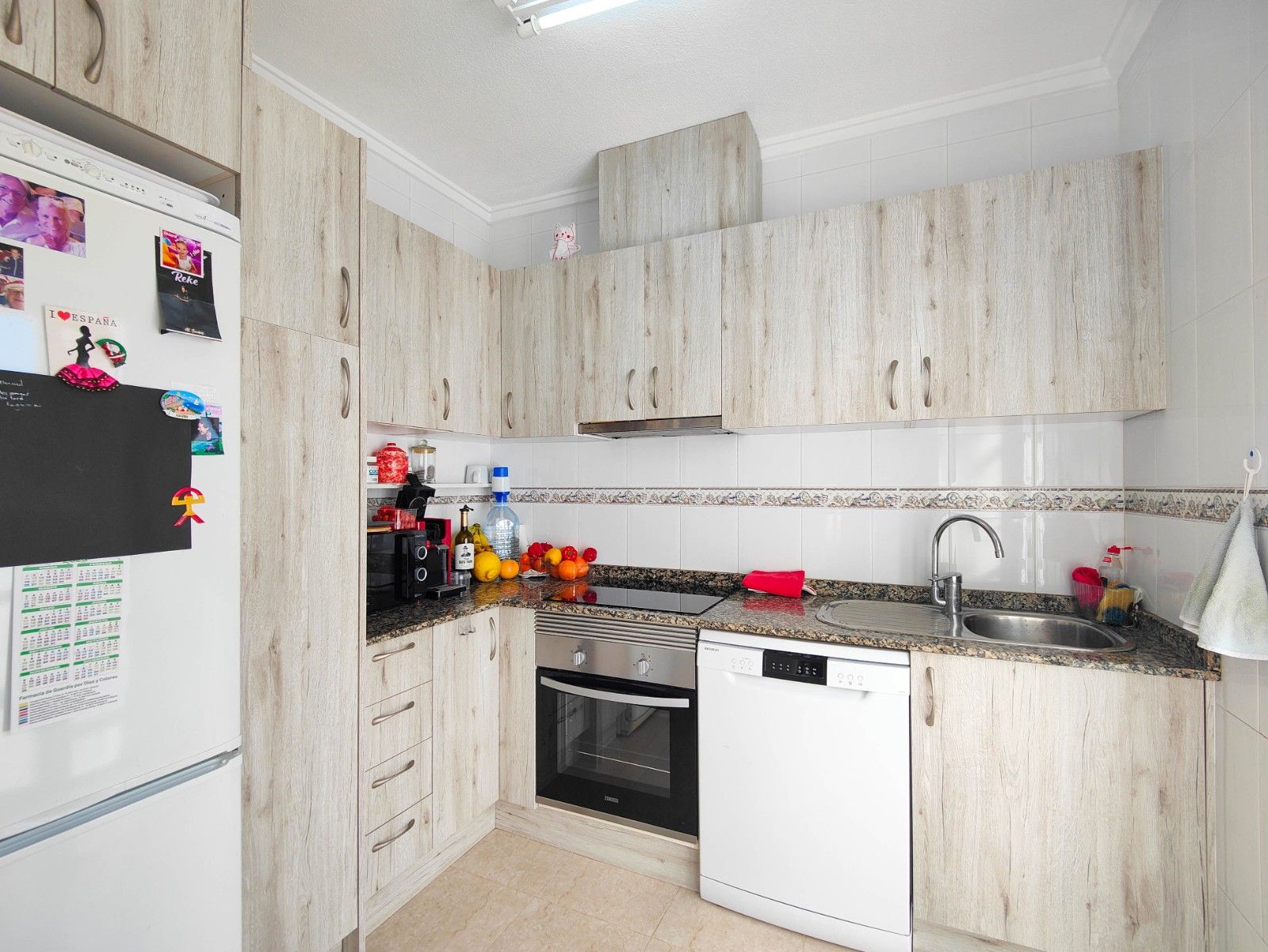 2-Bedroom Villa in Rojales - Image 34