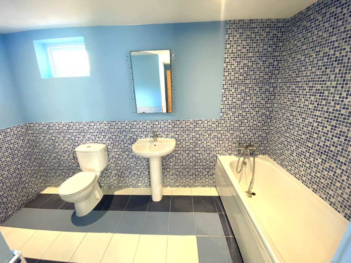 5-Bedroom Detached House in La Zenia, Orihuela Costa | Su... - Image 20