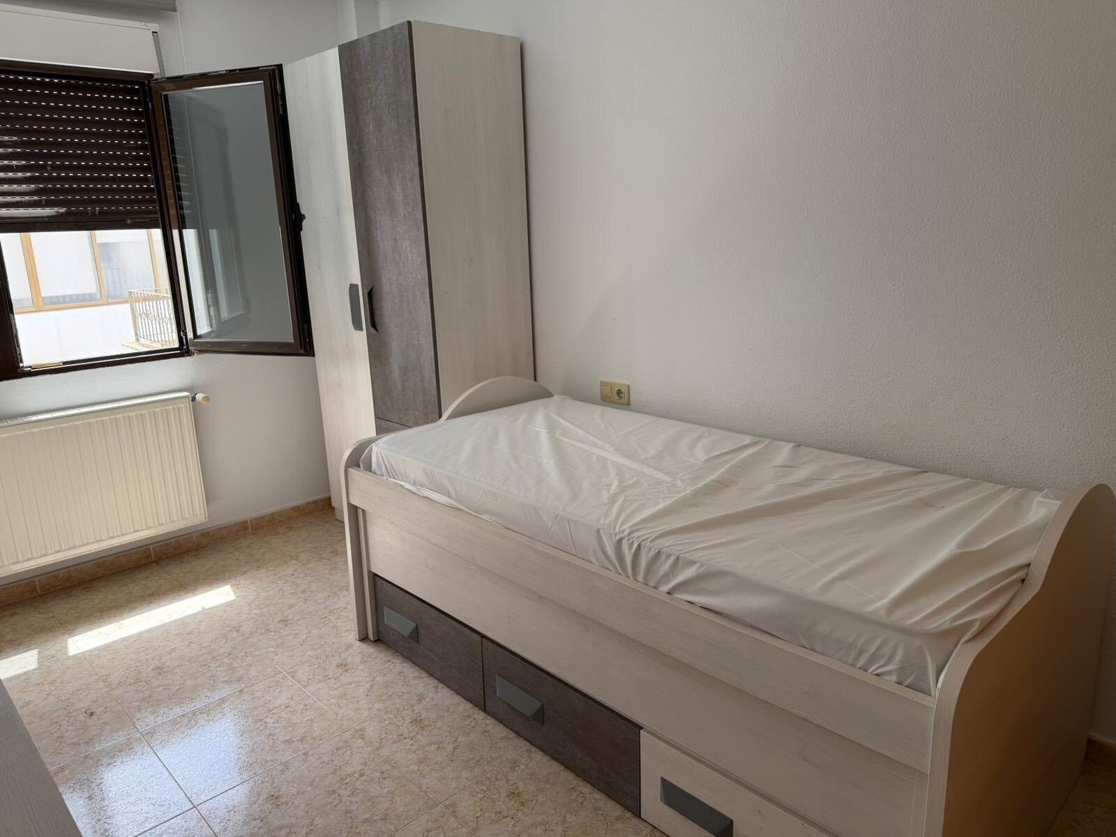 3-Bedroom Apartment in Pueblo 9, San Miguel de Salinas - Image 23