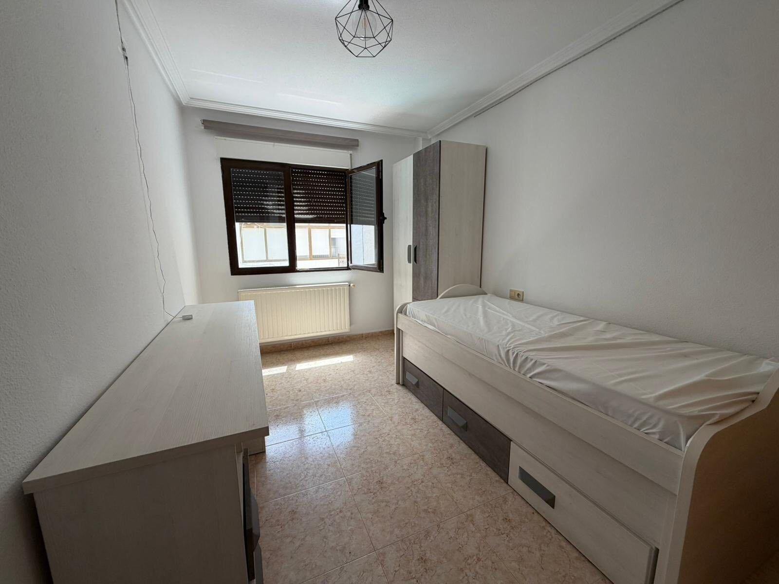 3-Bedroom Apartment in Pueblo 9, San Miguel de Salinas - Image 24