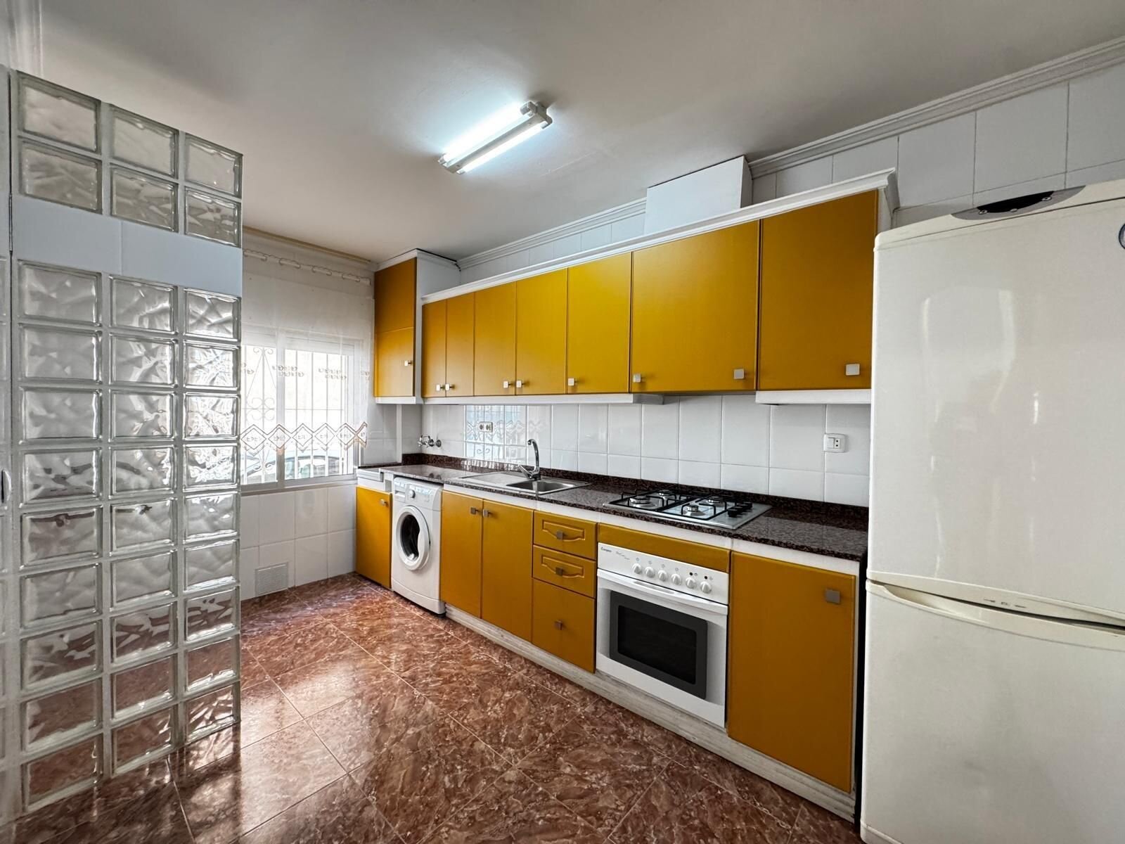 2-Bedroom Apartment in La Puntica, Lo Pagan - Image 26