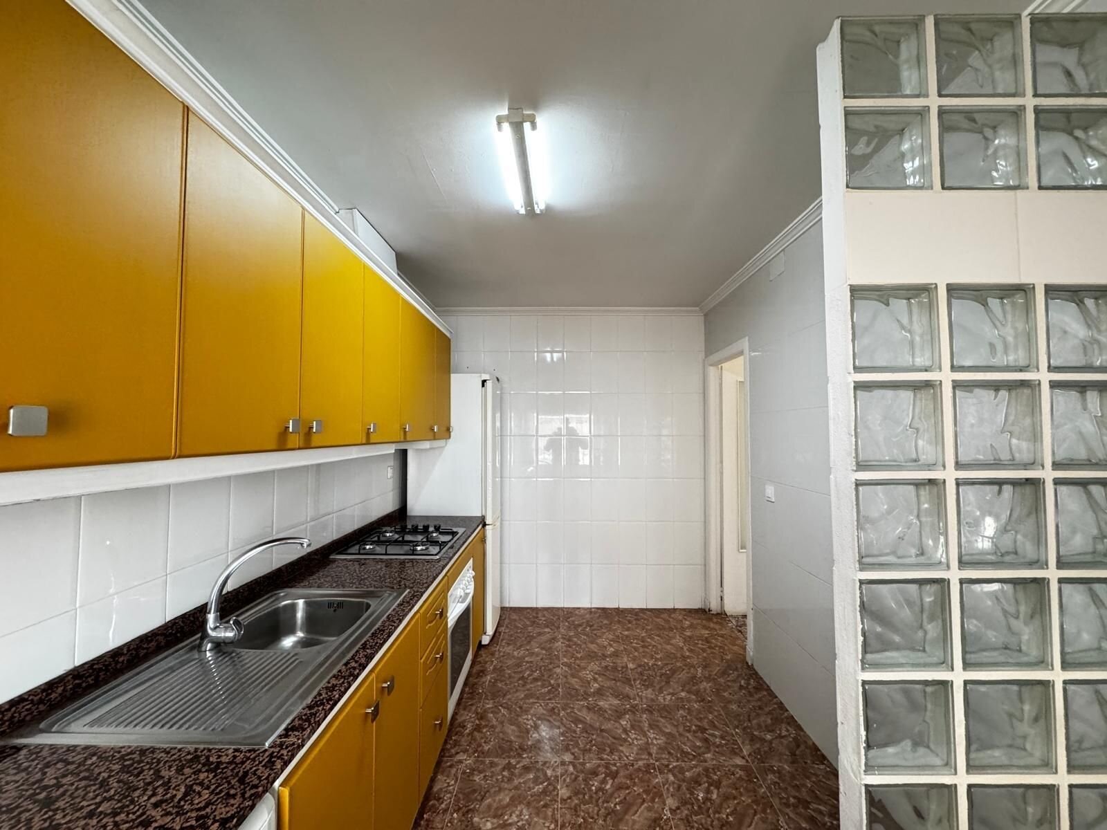 2-Bedroom Apartment in La Puntica, Lo Pagan - Image 32