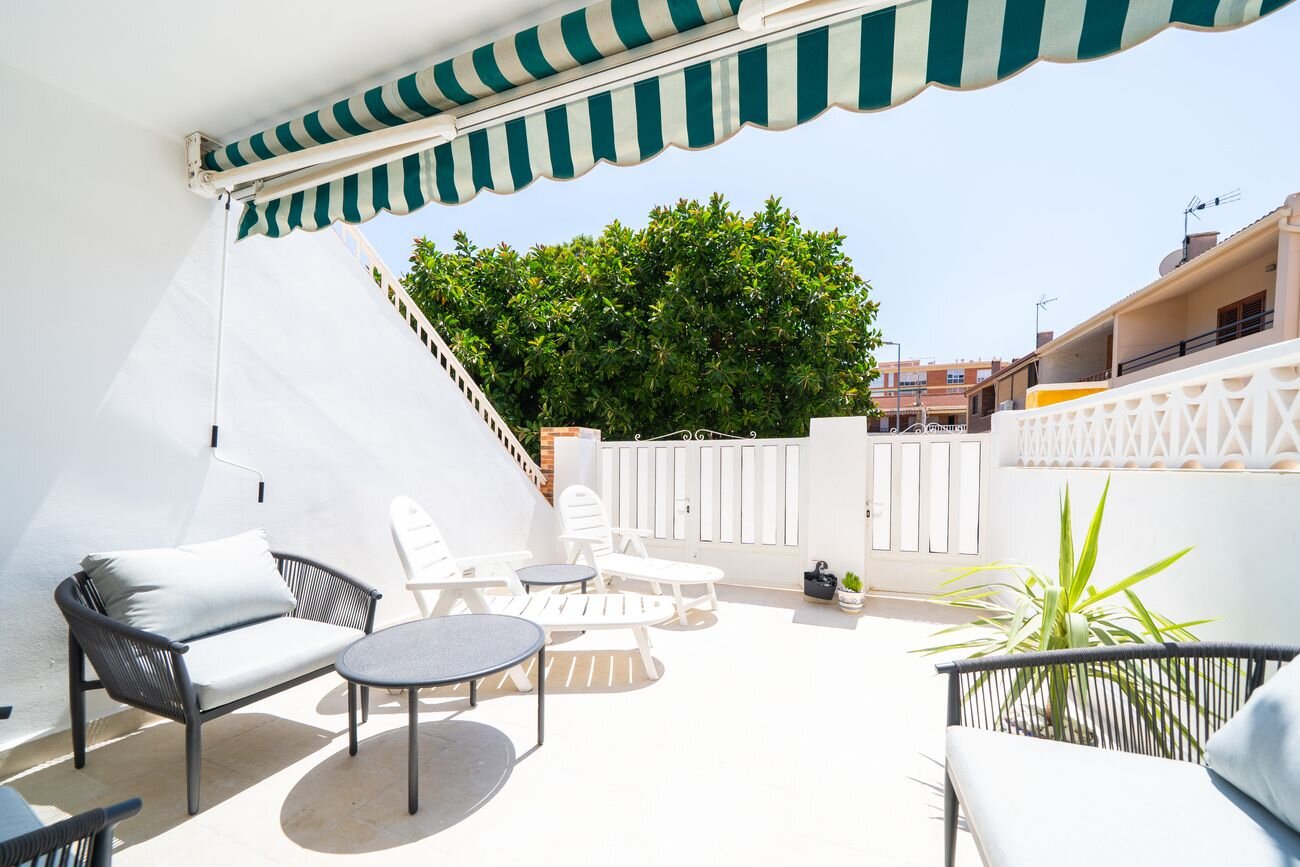 2-Bedroom Apartment in La Veleta, Torrevieja - Image 8