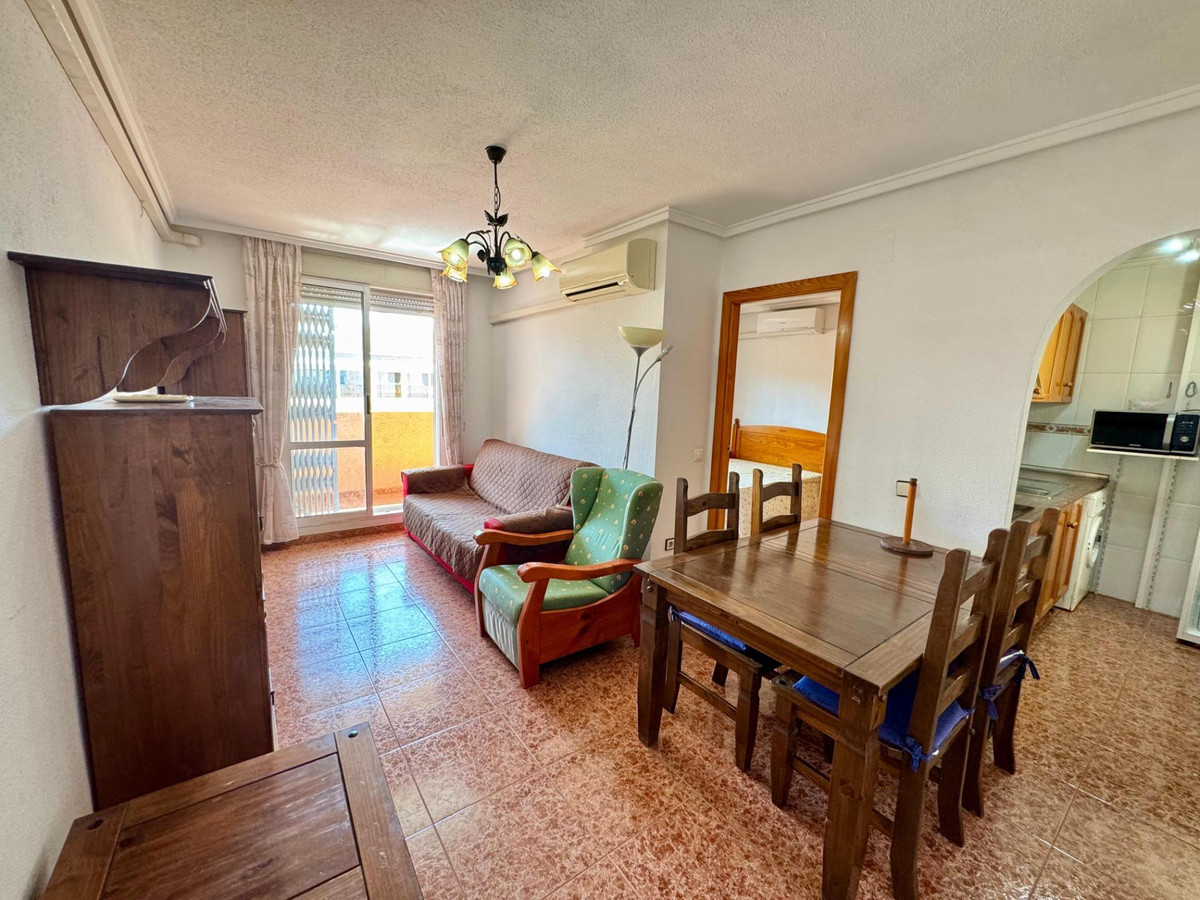 2-Bedroom Penthouse Apartment in Torrevieja | Sunny Casa... - Image 7