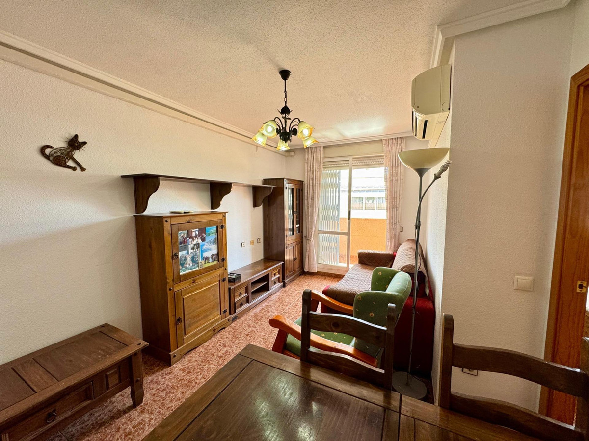 2-Bedroom Penthouse Apartment in Torrevieja | Sunny Casa... - Image 9