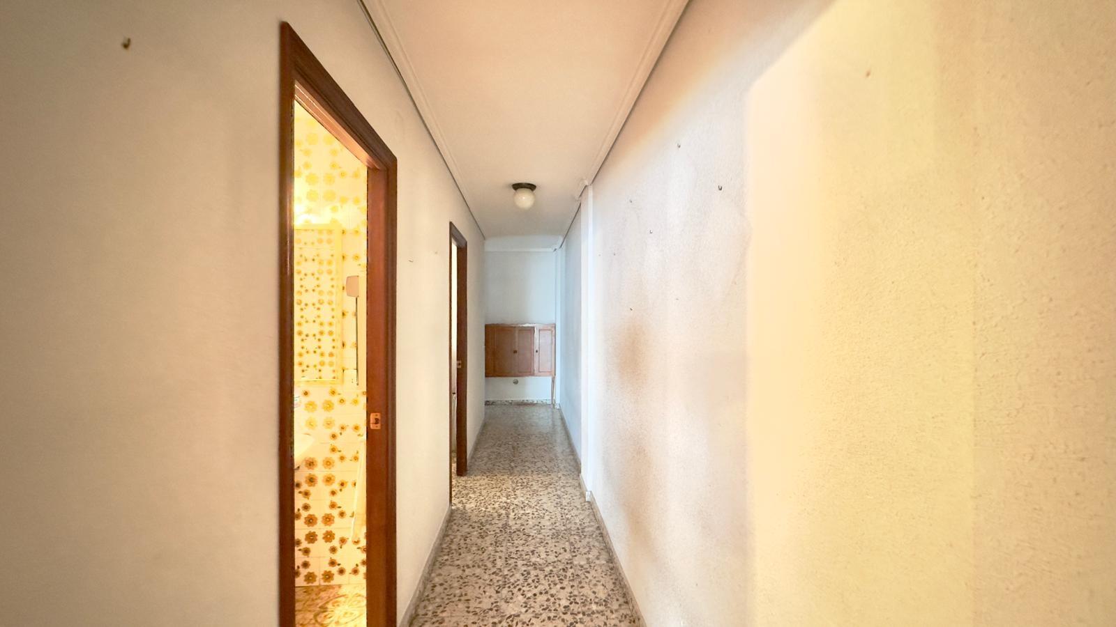 4-Bedroom Apartment in Torrevieja, Torrevieja - Image 20