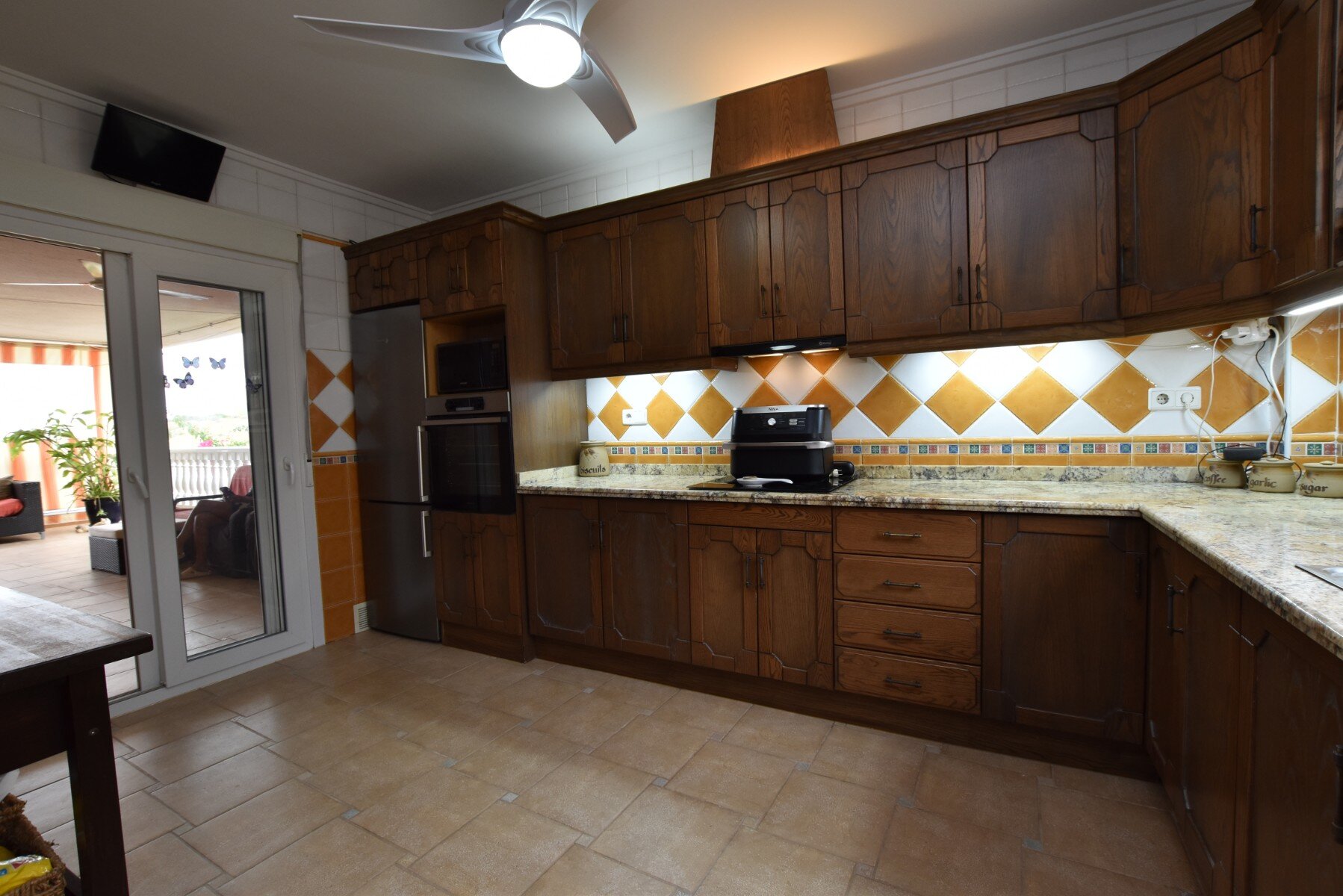 3-Bedroom Villa in Algorfa - Image 12