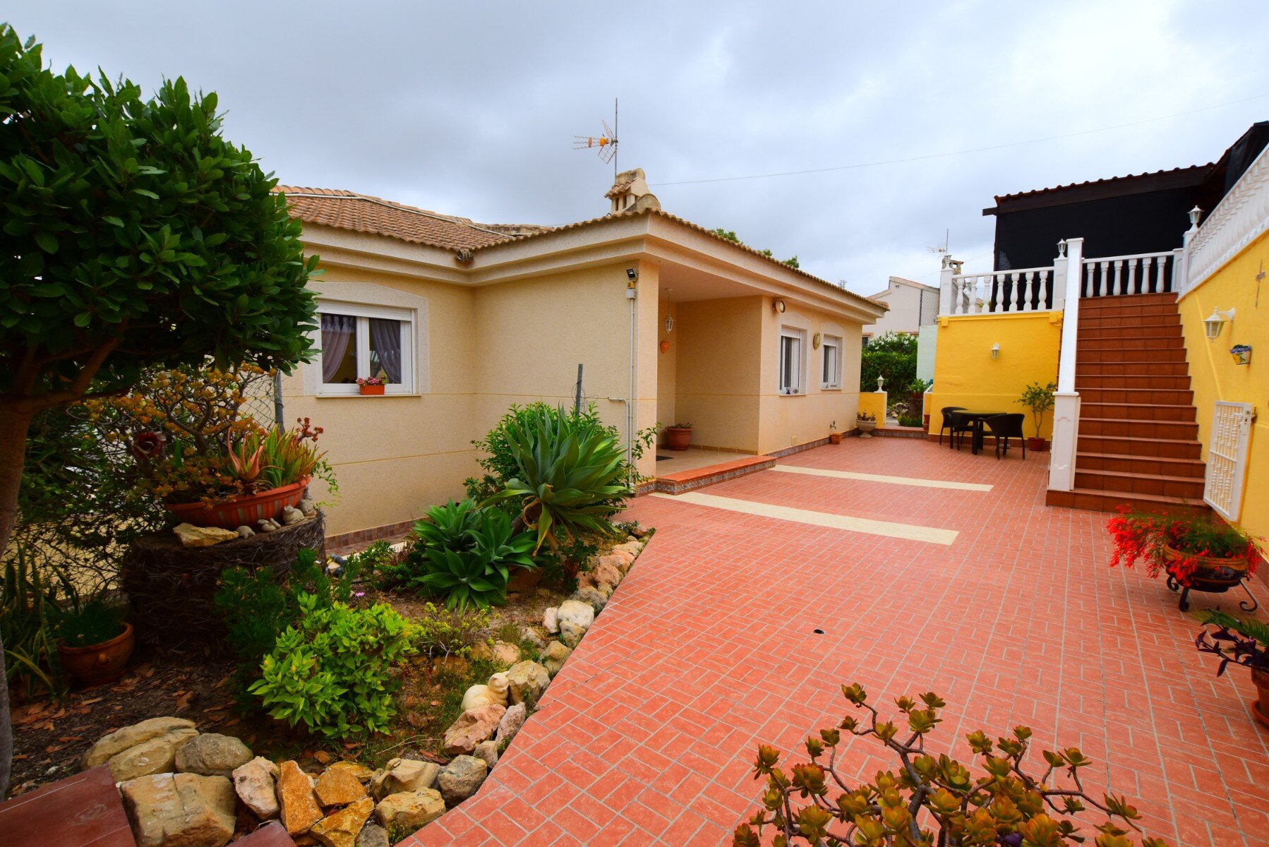 3-Bedroom Villa in Algorfa - Image 43