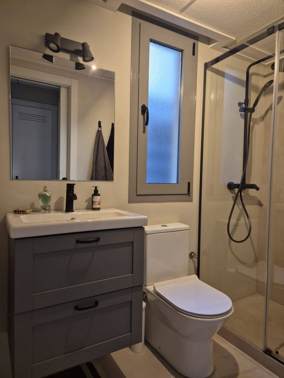 2-Bedroom Apartment in San Javier - Image 14