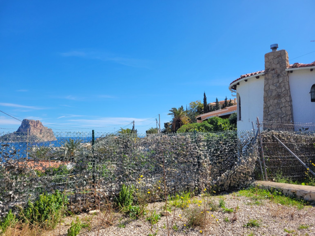 3-Bedroom Detached House in  Calpe | Sunny Casas - Costa ... - Image 13