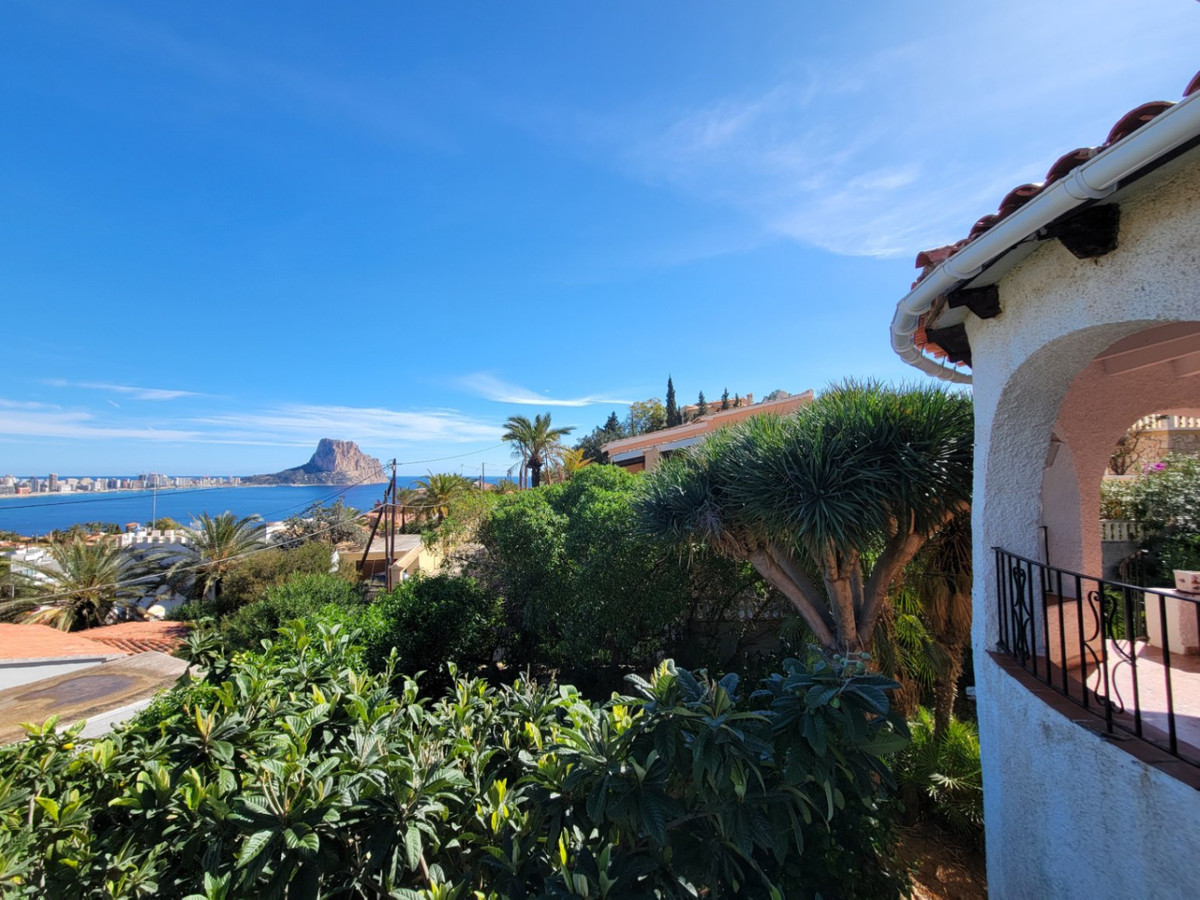 3-Bedroom Detached House in  Calpe | Sunny Casas - Costa ... - Image 6
