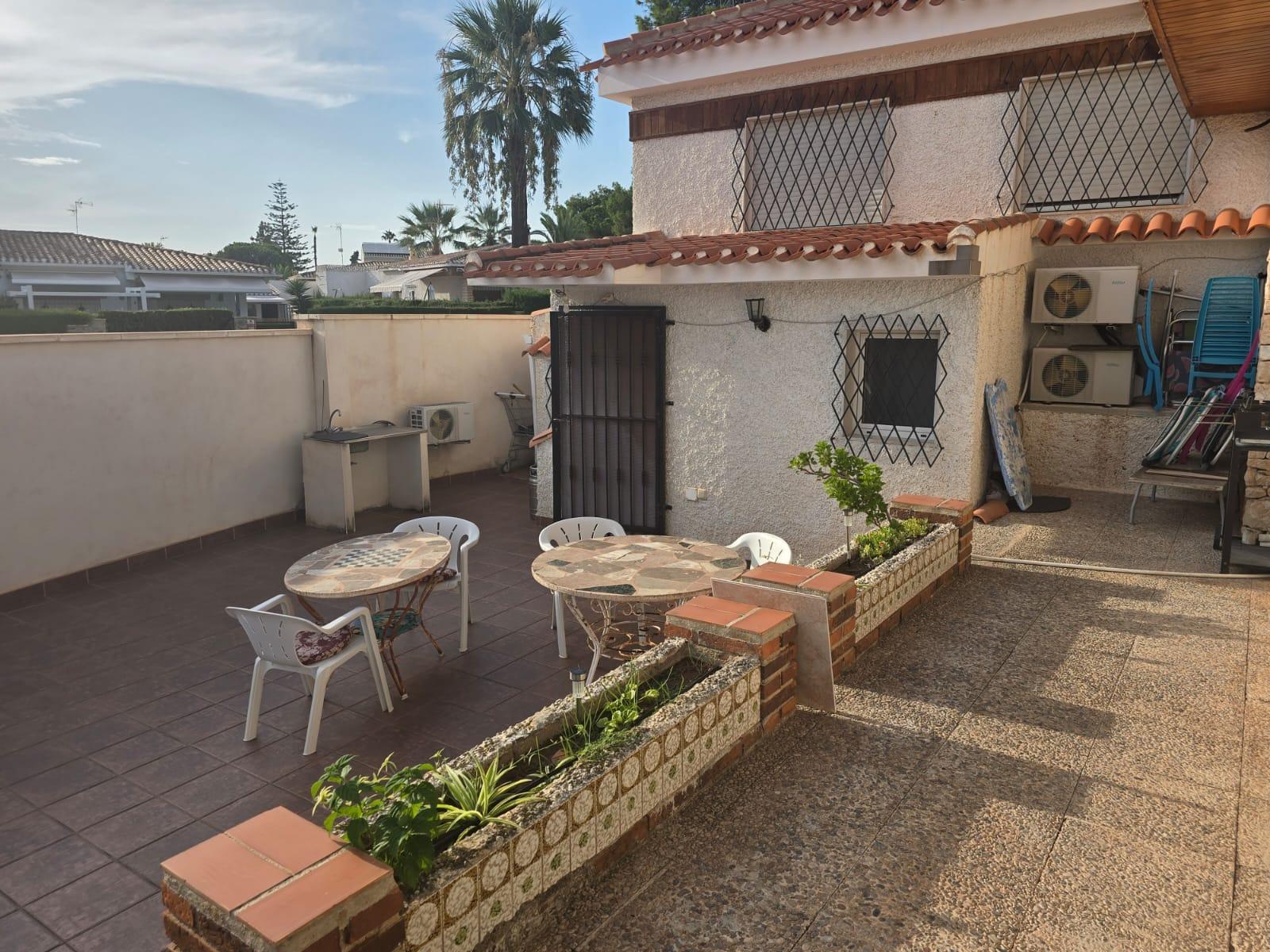 Villa met 7 Slaapkamers in Lomas de Cabo Roig, Orihuela Costa - Image 10
