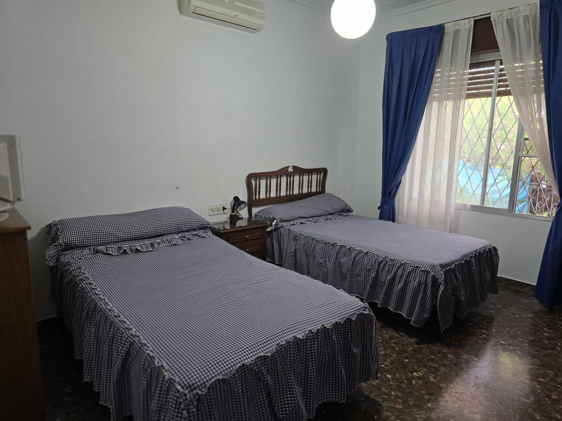 Villa met 7 Slaapkamers in Lomas de Cabo Roig, Orihuela Costa - Image 41