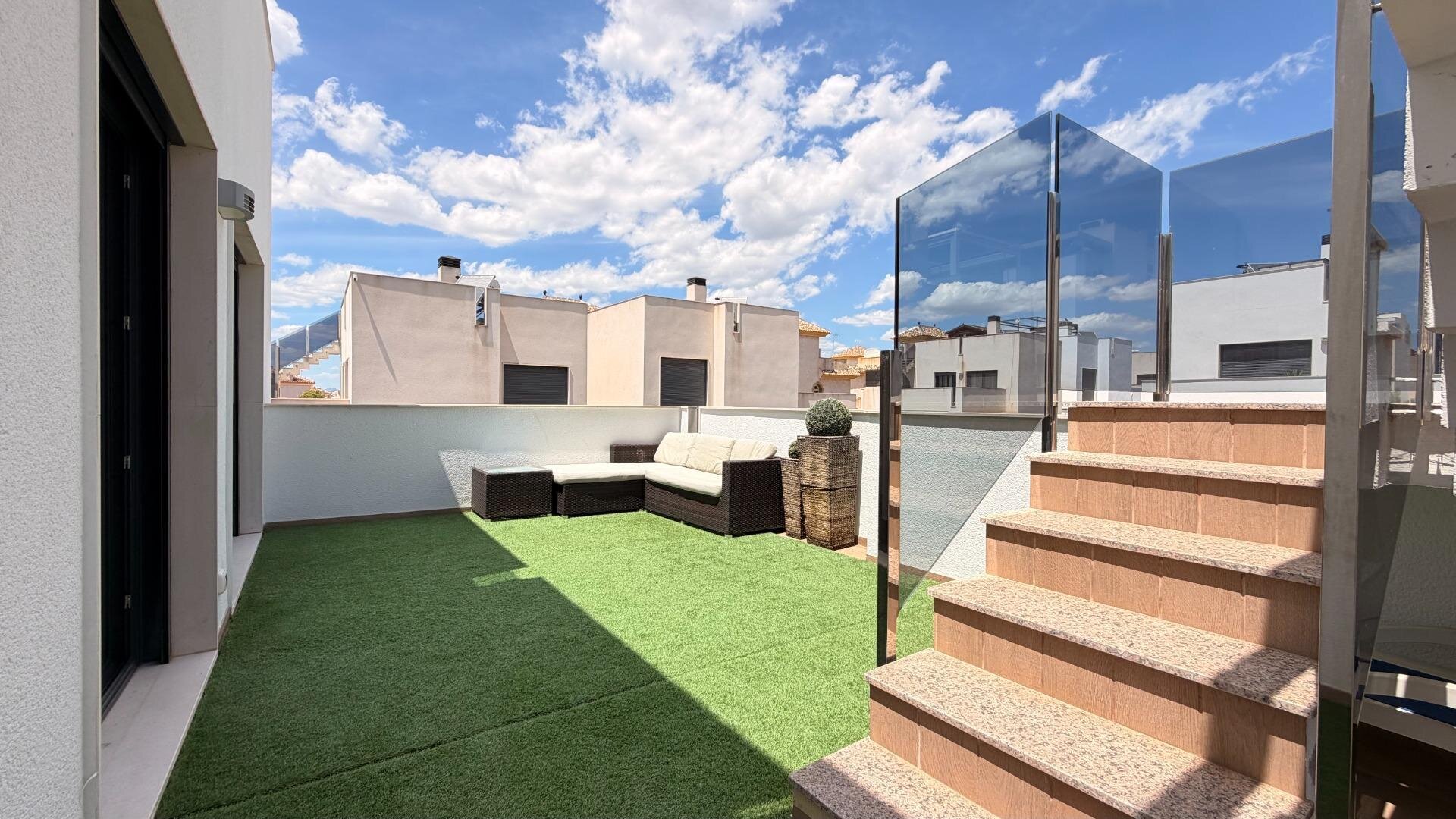 5-Bedroom Villa in Aguas Nuevas, Torrevieja - Image 34