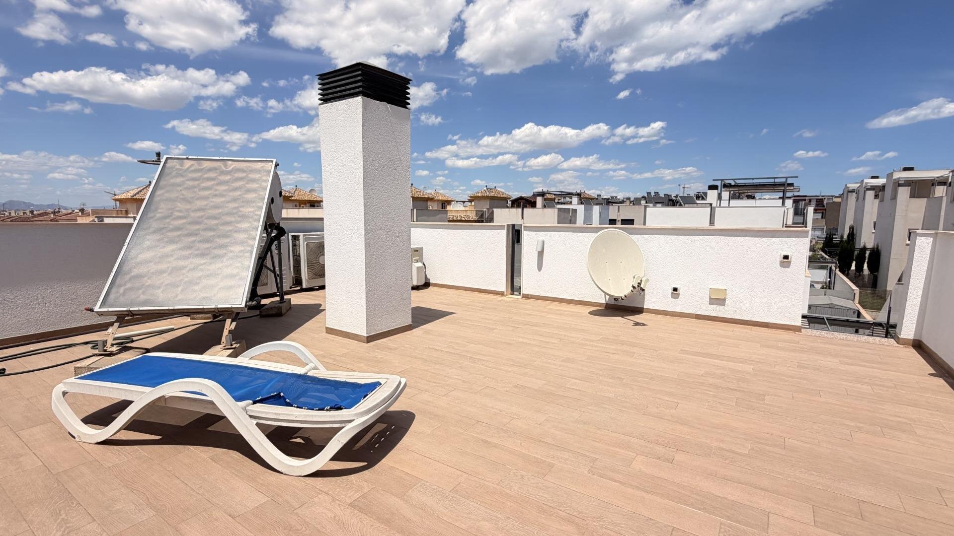 5-Bedroom Villa in Aguas Nuevas, Torrevieja - Image 41