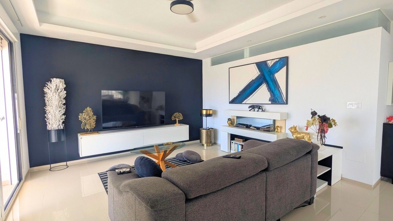 2-Bedroom Penthouse in Rojales - Image 6