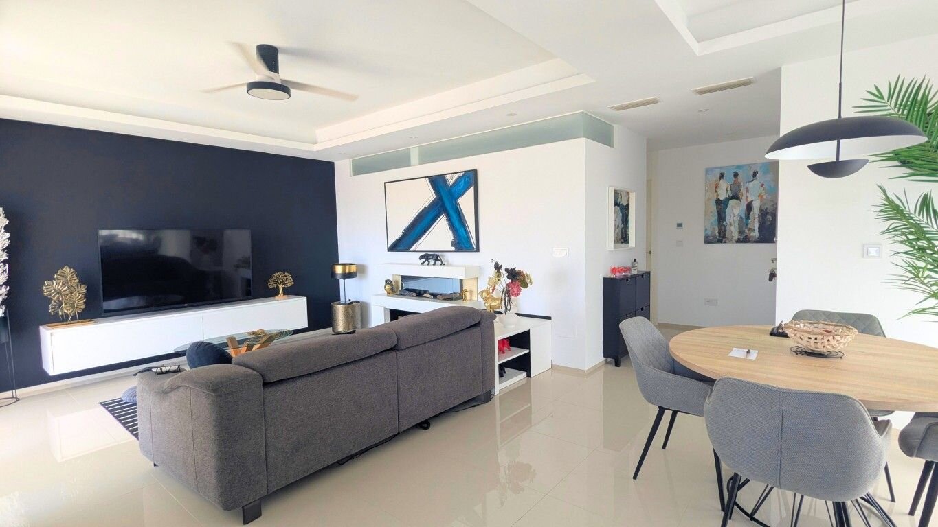 2-Bedroom Penthouse in Rojales - Image 9