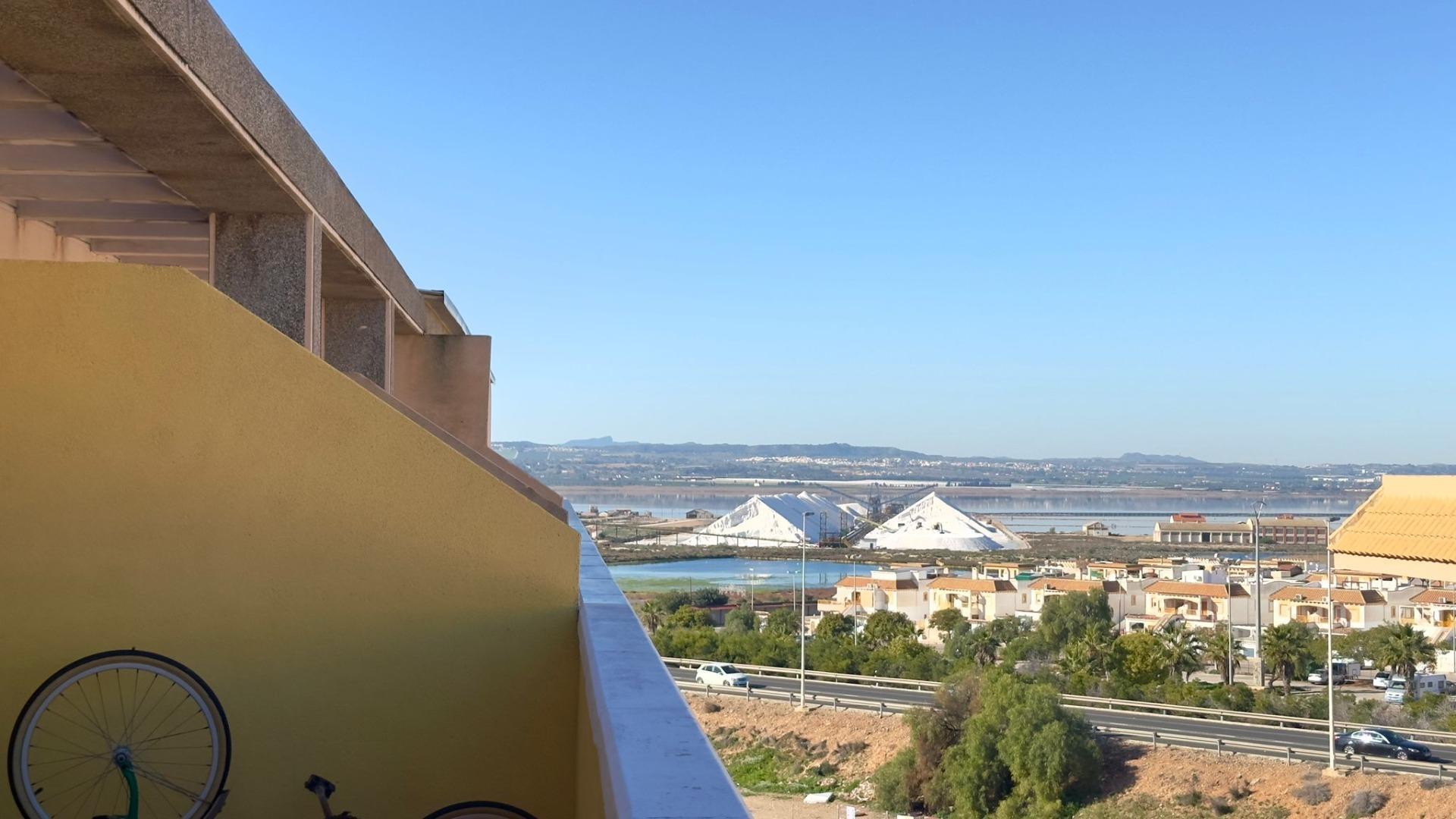 Penthouse met 2 Slaapkamers in Parque de las Naciones, Torrevieja - Image 1