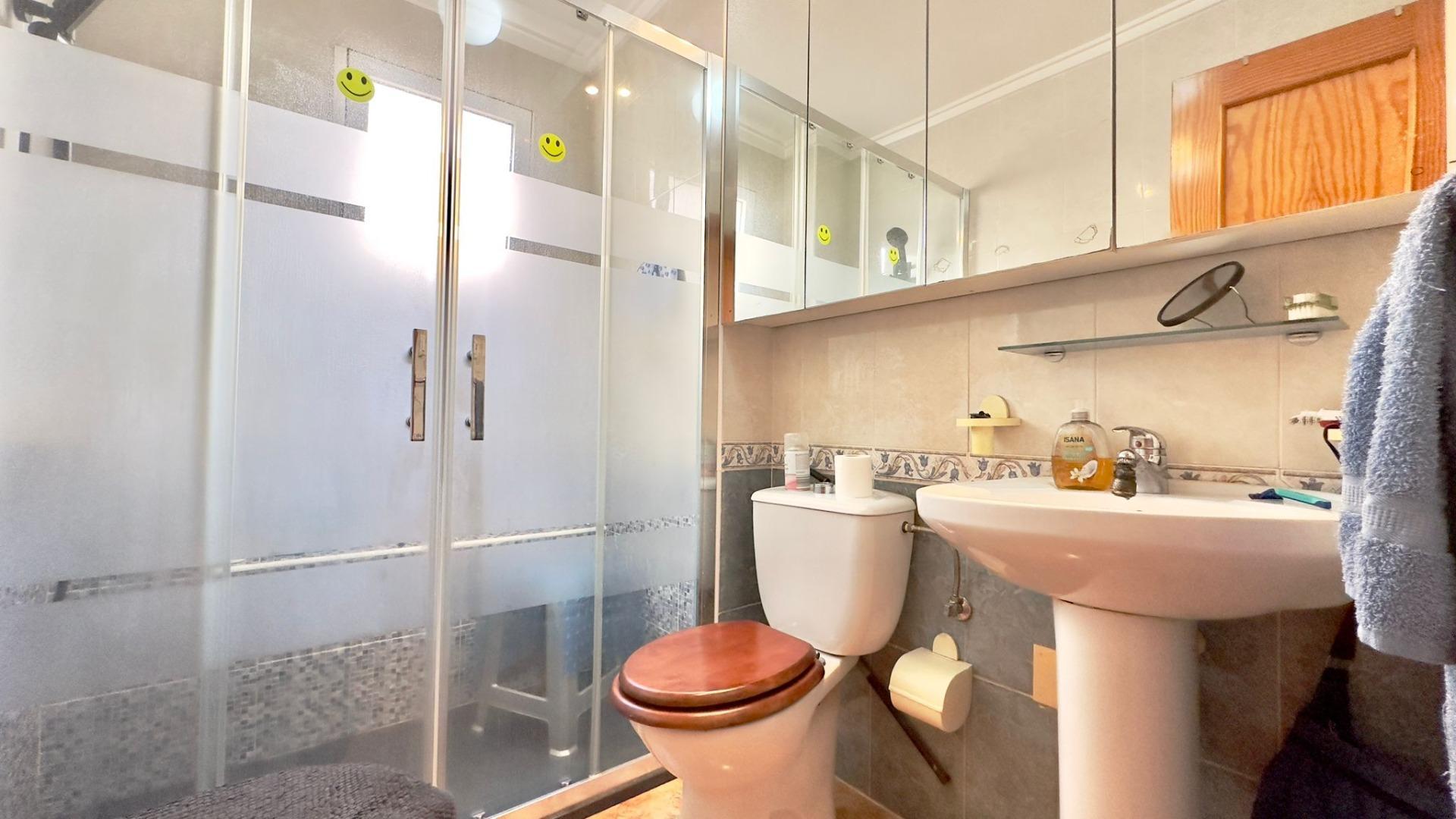 Penthouse met 2 Slaapkamers in Parque de las Naciones, Torrevieja - Image 12
