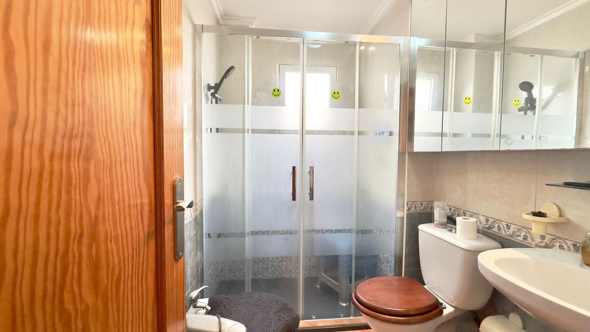 Penthouse met 2 Slaapkamers in Parque de las Naciones, Torrevieja - Image 13