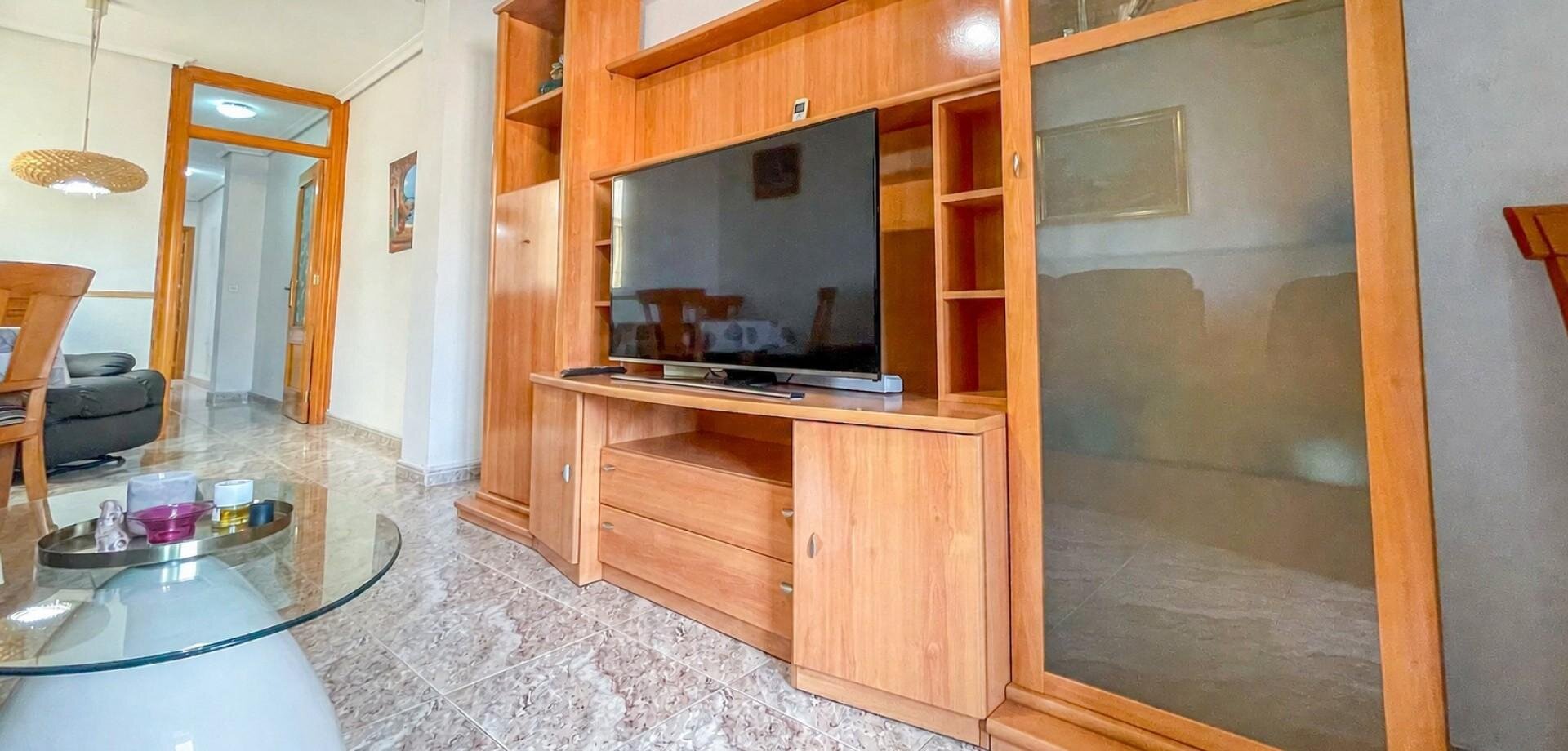 3-Bedroom Apartment in Centro, Torrevieja - Image 3