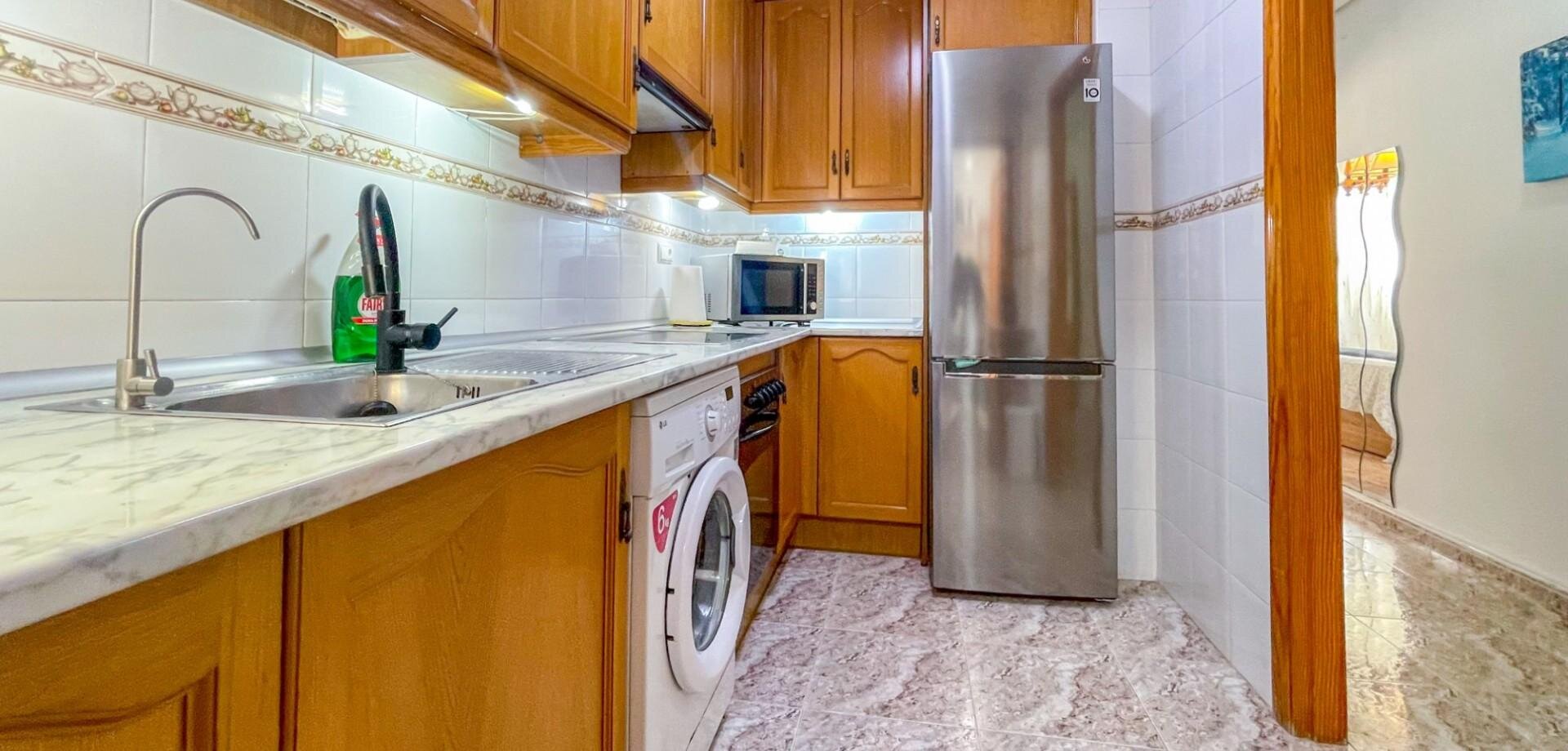 3-Bedroom Apartment in Centro, Torrevieja - Image 6