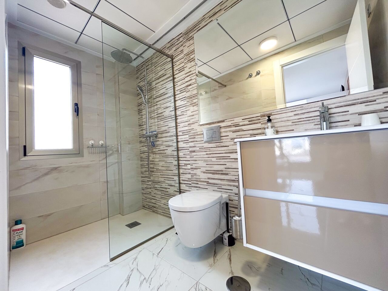 Villa met 3 Slaapkamers in Villamartín-las Filipinas, Orihuela Costa - Image 24