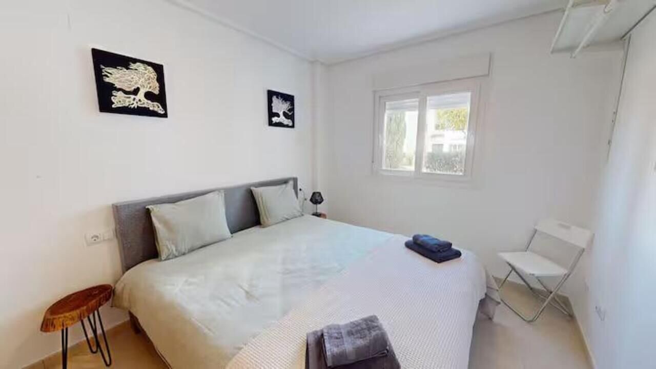 2-Bedroom Apartment in Sucina, Sucina - Image 13