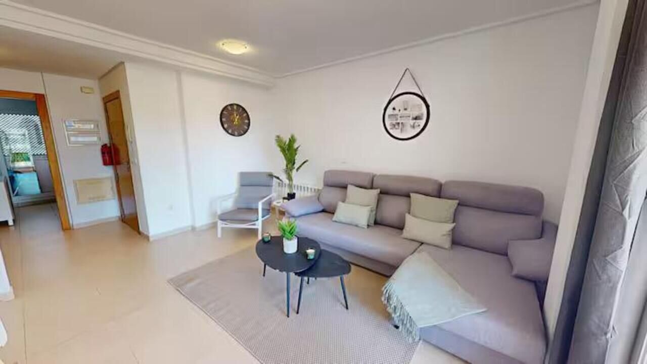 2-Bedroom Apartment in Sucina, Sucina - Image 6