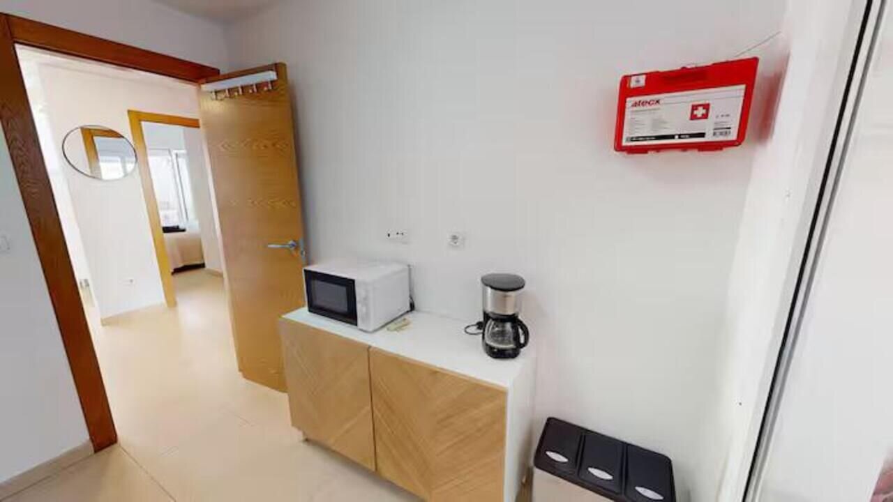 2-Bedroom Apartment in Sucina, Sucina - Image 8