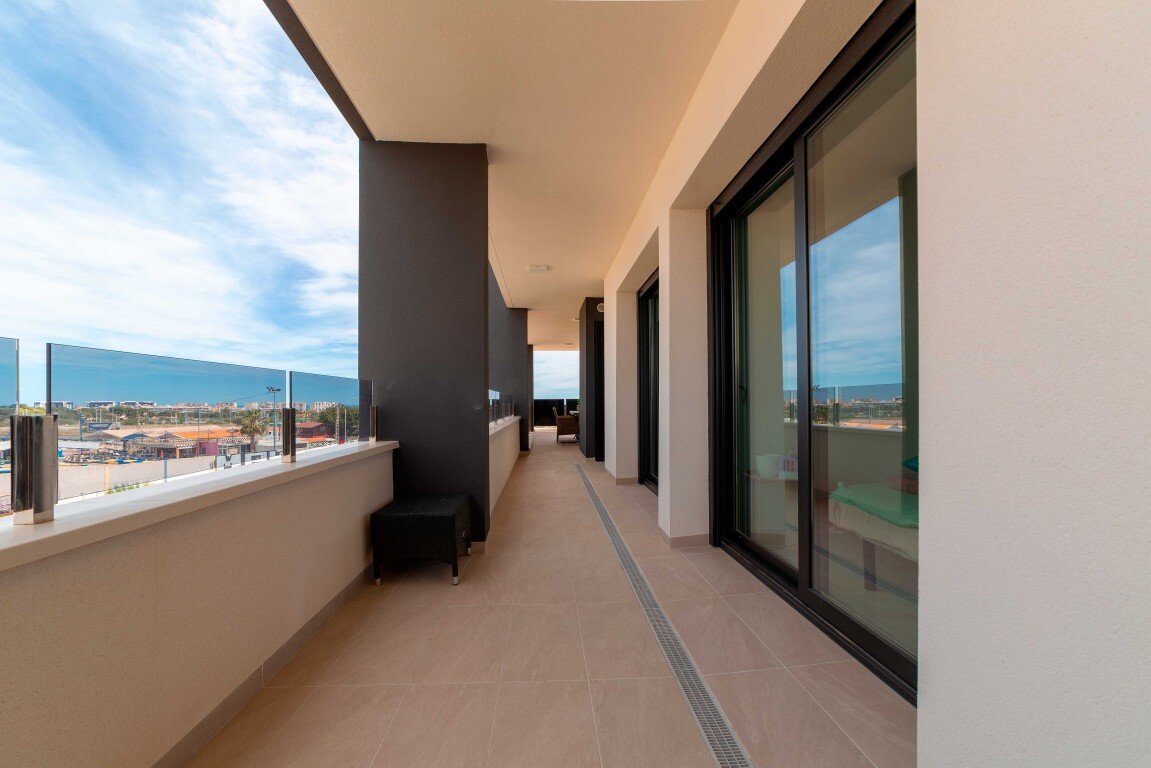 3-Bedroom Apartment in La Zenia, Orihuela Costa - Image 12
