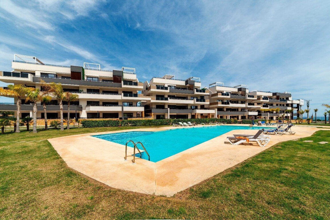 3-Bedroom Apartment in La Zenia, Orihuela Costa - Image 16