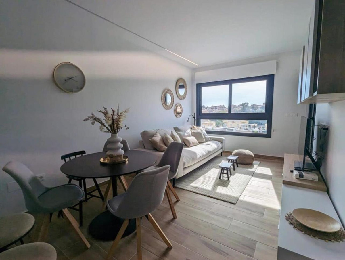 2-Bedroom Penthouse Apartment in Villamartin, Orihuela Co... - Image 23