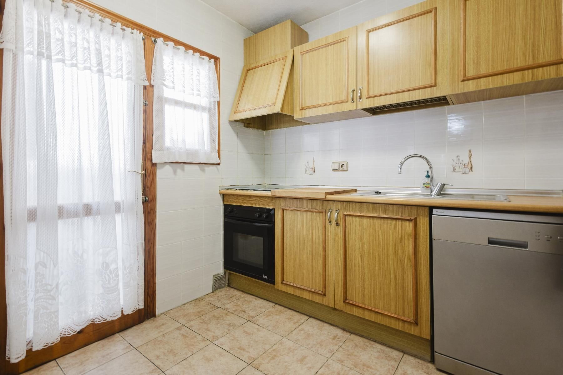 2-Bedroom Penthouse in Acequion, Torrevieja - Image 15