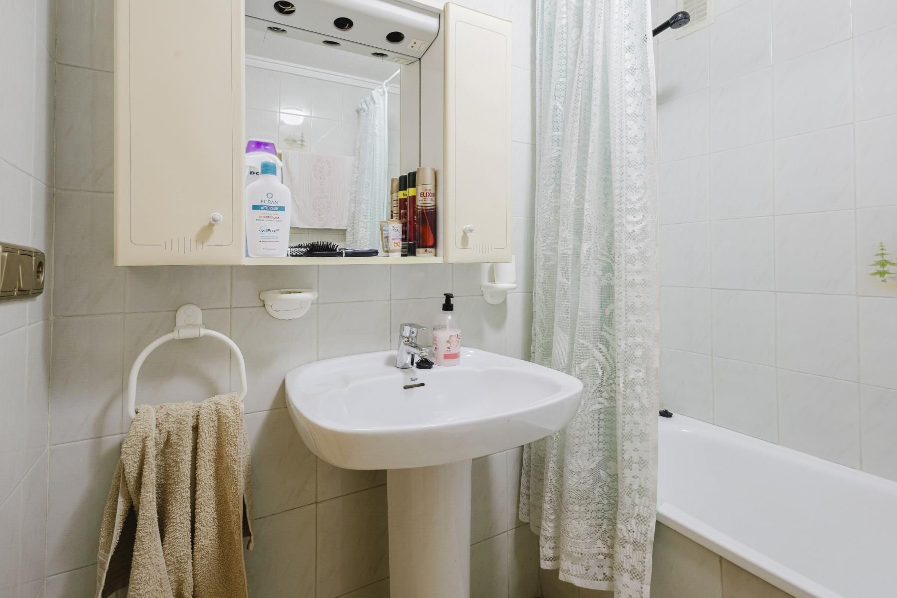 2-Bedroom Penthouse in Acequion, Torrevieja - Image 29