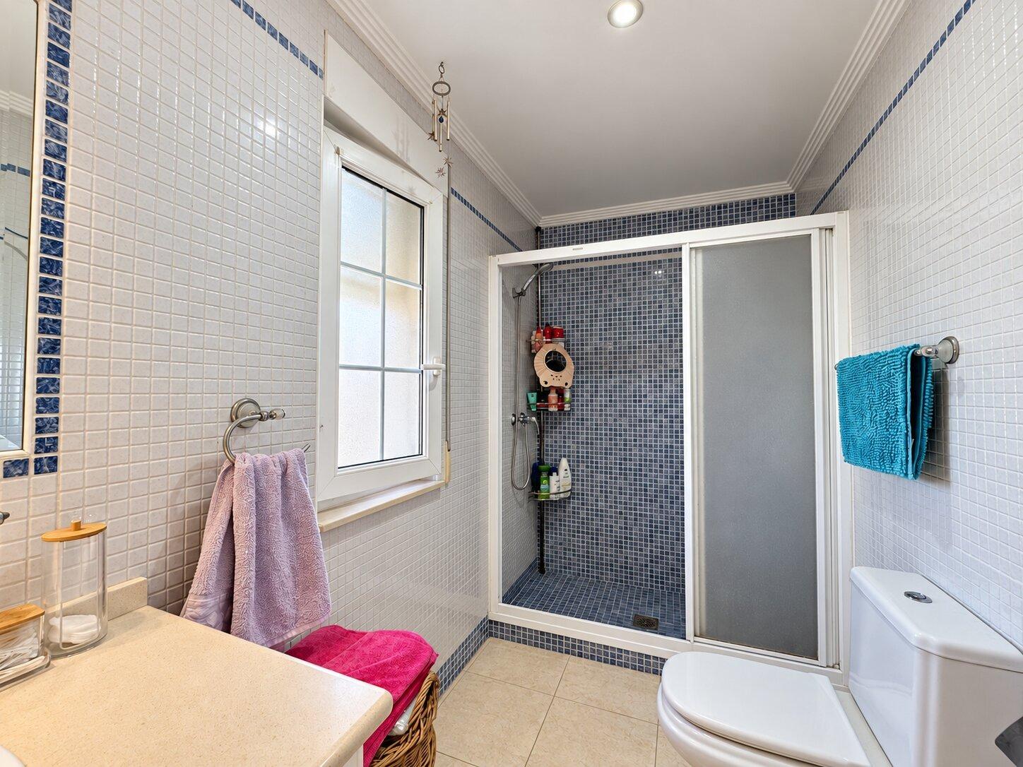 4-Bedroom Semi-detached house in Comunidad Valenciana, Almoradi - Image 30