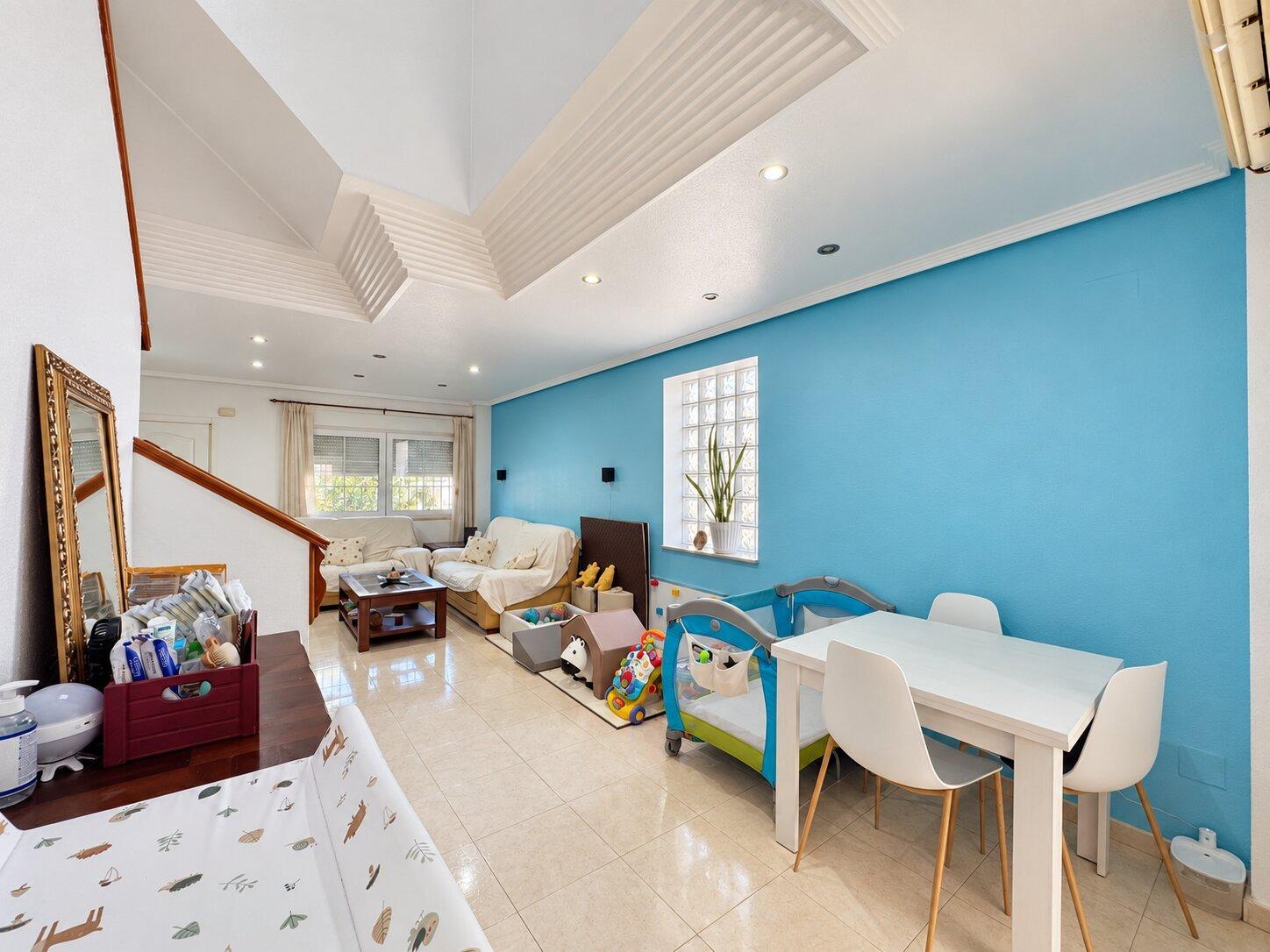 4-Bedroom Semi-detached house in Comunidad Valenciana, Almoradi - Image 43