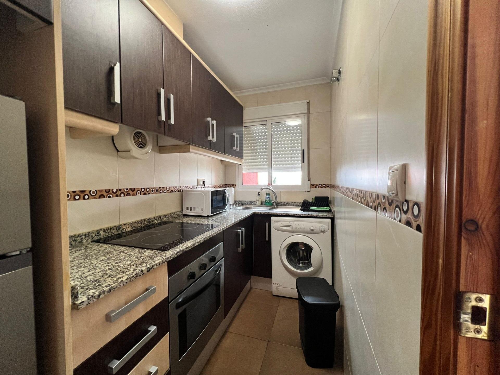 Apartamento de 2 Dormitorios en Torrevieja - Image 11