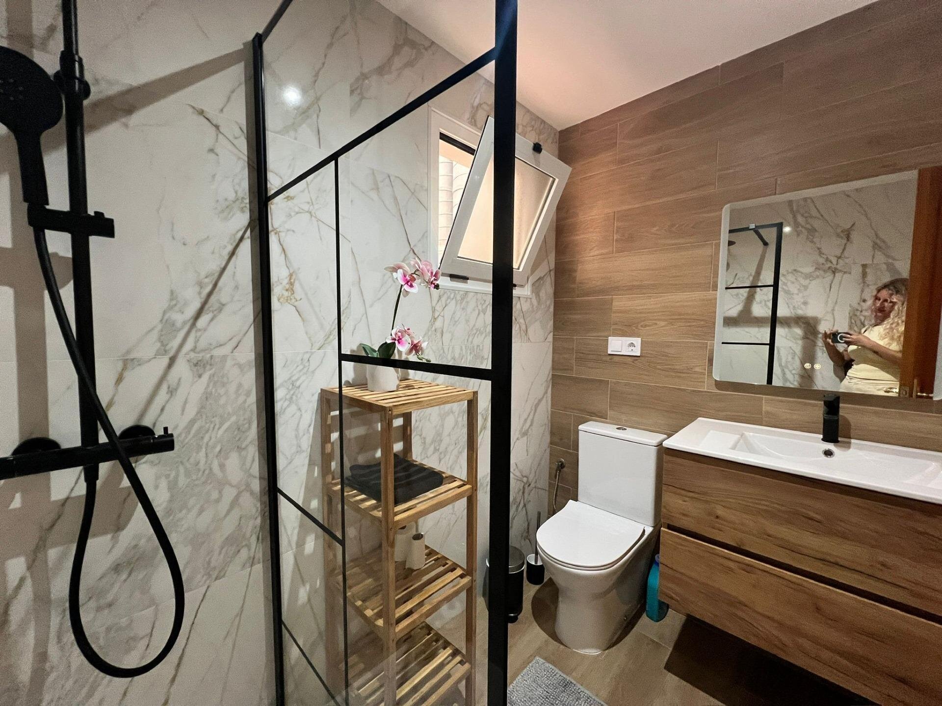 Apartamento de 2 Dormitorios en Torrevieja - Image 15