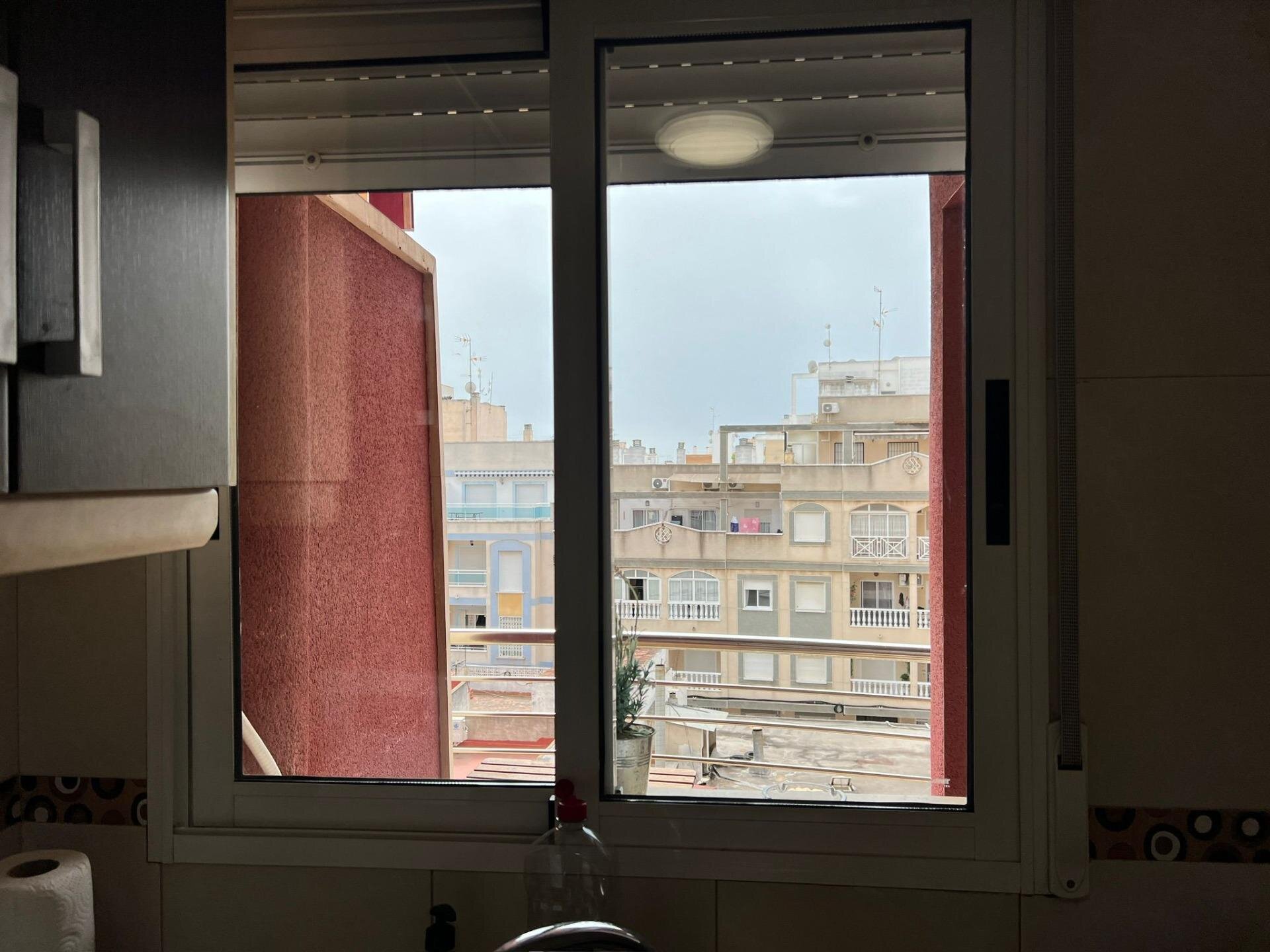 Apartamento de 2 Dormitorios en Torrevieja - Image 6