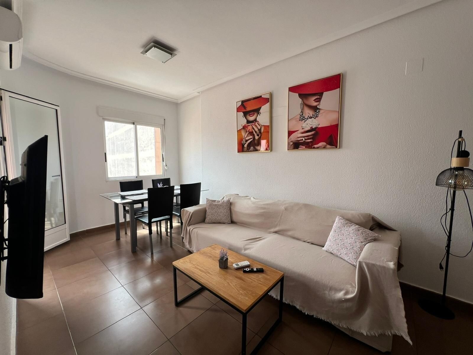 Apartamento de 2 Dormitorios en Torrevieja - Image 9