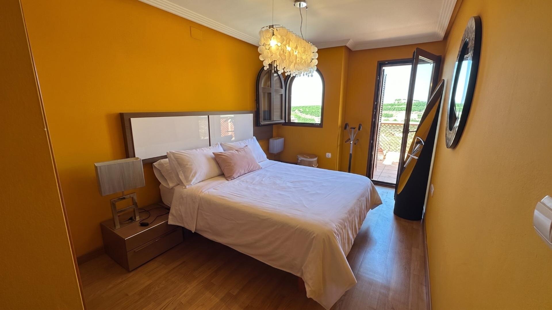 3-Bedroom House in Algorfa - Image 20
