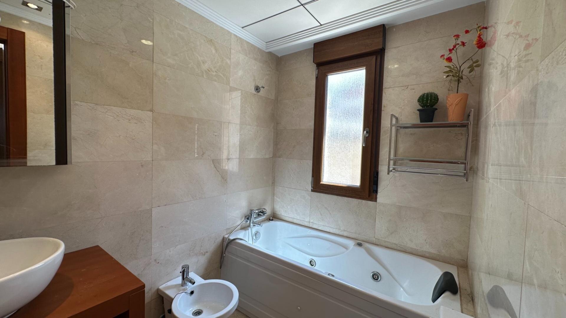 3-Bedroom House in Algorfa - Image 22