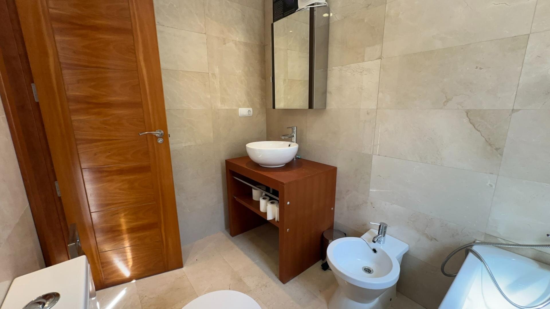 3-Bedroom House in Algorfa - Image 23