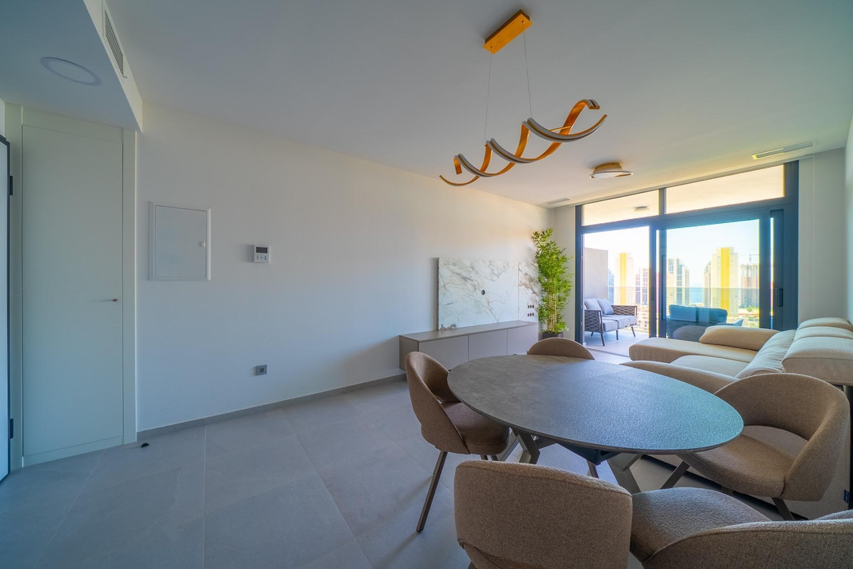 2-Bedroom Middle Floor Apartment in  Benidorm | Sunny Cas... - Image 1